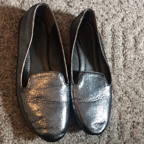 Silver flats - Picture 2 of 8